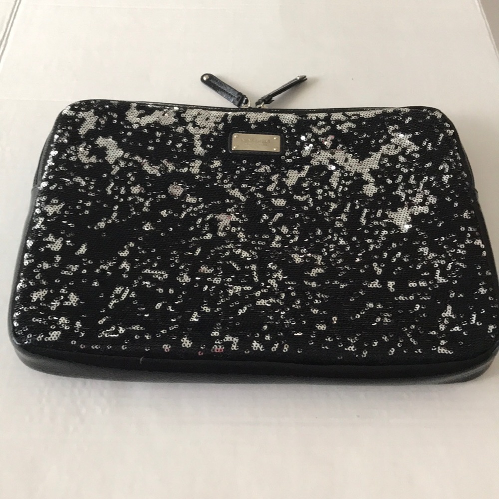 - NINE WEST SEQUIN LAPTOP CASE - Picture 6 of 6